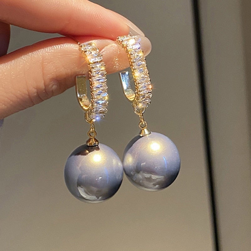 Luxury Pearl and Zirconium Earrings