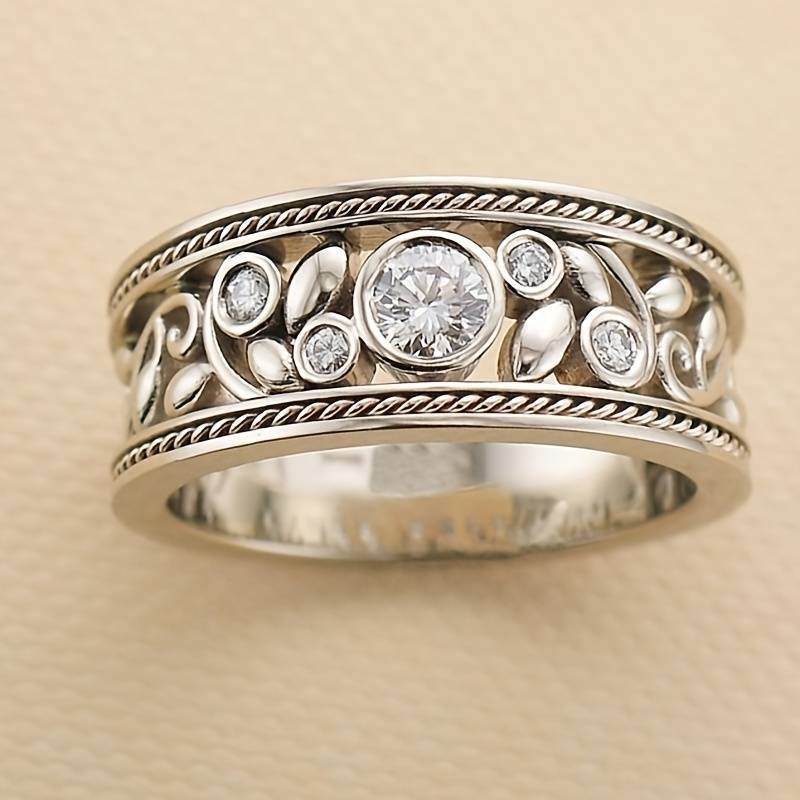 Vintage Silver Ring & Zirconium